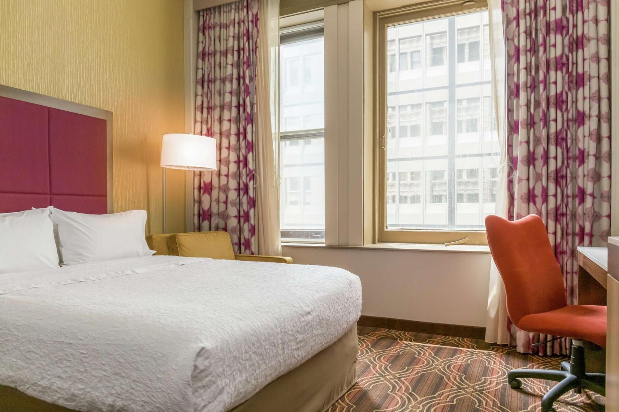 Hampton Inn Majestic Chicago Theatre District Exterior foto